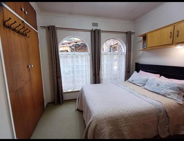 3 BEDROOM FREESTANDING FOR SALE IN BRACKENHURST